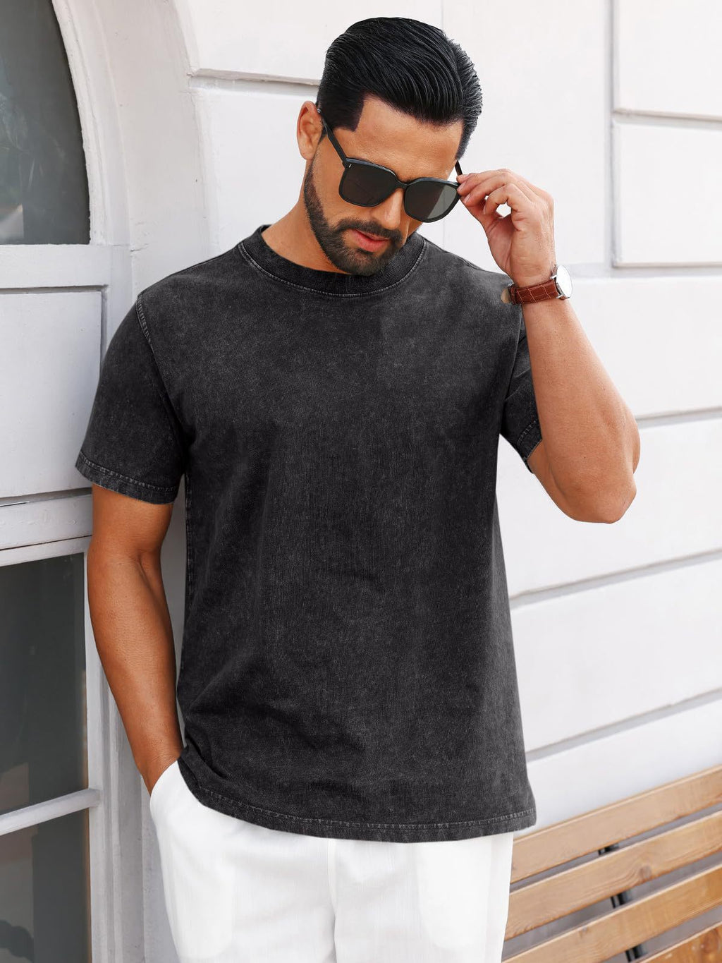 Vintage and retro loose T-shirt short sleeves